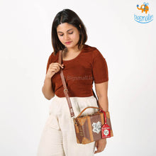 Load image into Gallery viewer, Harry Potter Trunk Hand Bag