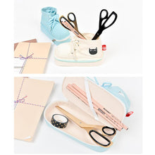 Load image into Gallery viewer, Shoe Stationery Holder