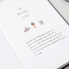 Load image into Gallery viewer, 100 Bucket List Gift Box
