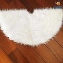 Load image into Gallery viewer, Faux Fur Christmas Tree Mat

