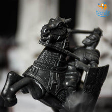 Load image into Gallery viewer, Official Harry Potter Wizard Chess Set
