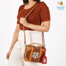 Load image into Gallery viewer, Harry Potter Trunk Hand Bag
