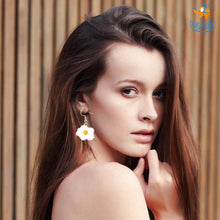 Load image into Gallery viewer, Omelette Earrings
