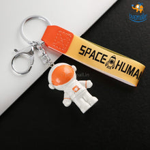 Load image into Gallery viewer, Spaceman 3D Metallic Keychain

