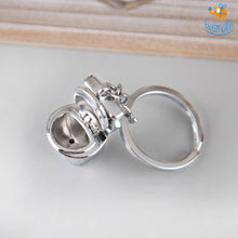 Load image into Gallery viewer, Toilet Pot Metallic Keychain
